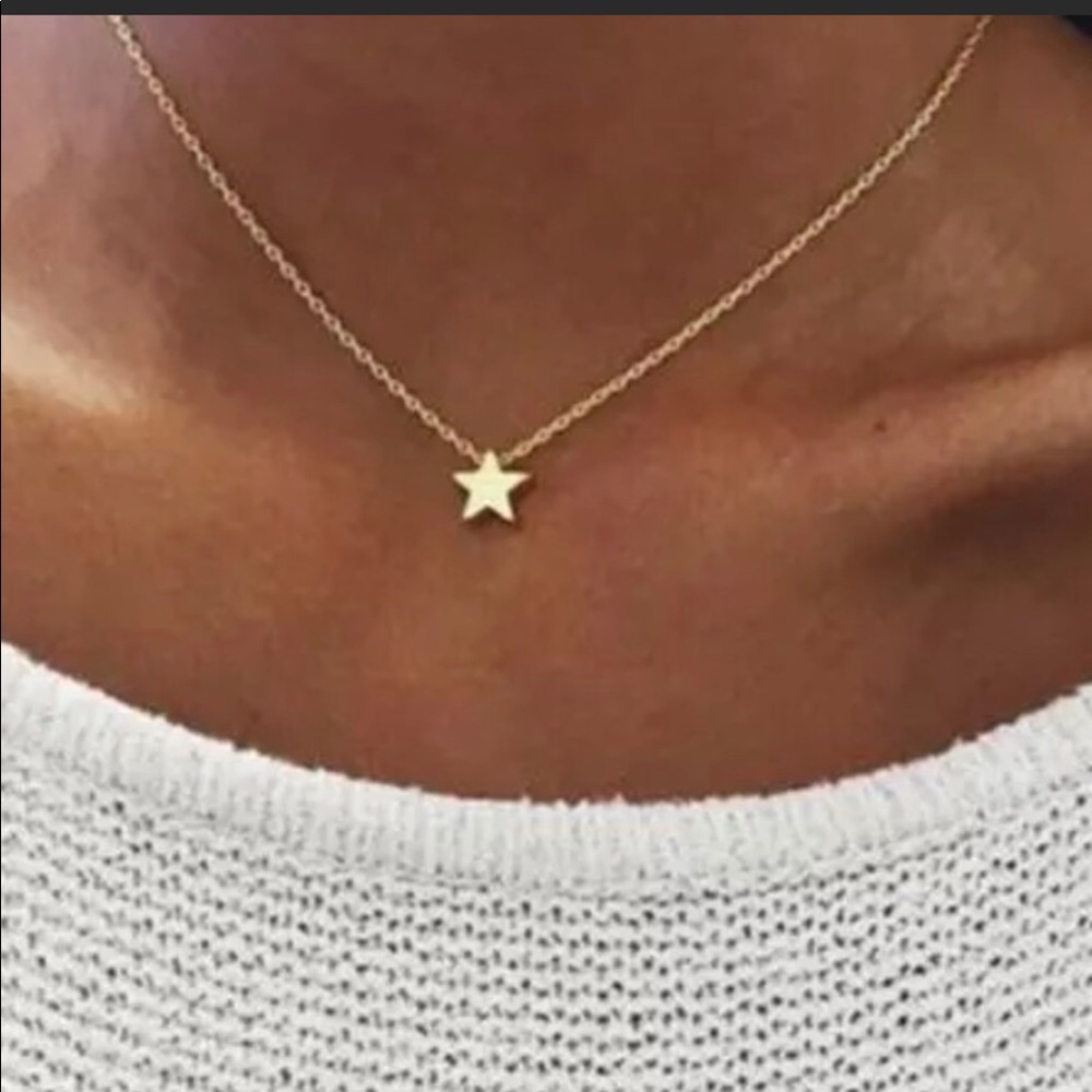 Tiny Star Layering Necklace NWOT